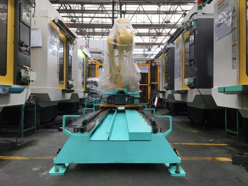track-motion-7th-axis-robot-25.jpg